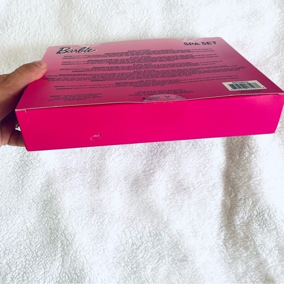 🎀 NWT Lot of 2 Barbie Sets – Hand Cream & Spa Collection (Rare) 🎀 - Picture 11 of 14